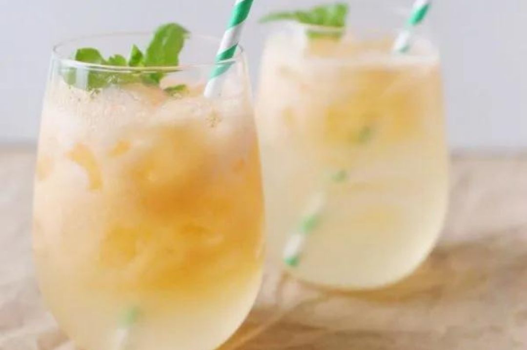 Melon_Basil_White_Wine_Spritzer