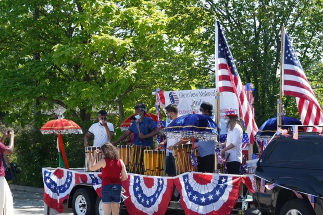 glenview_parade