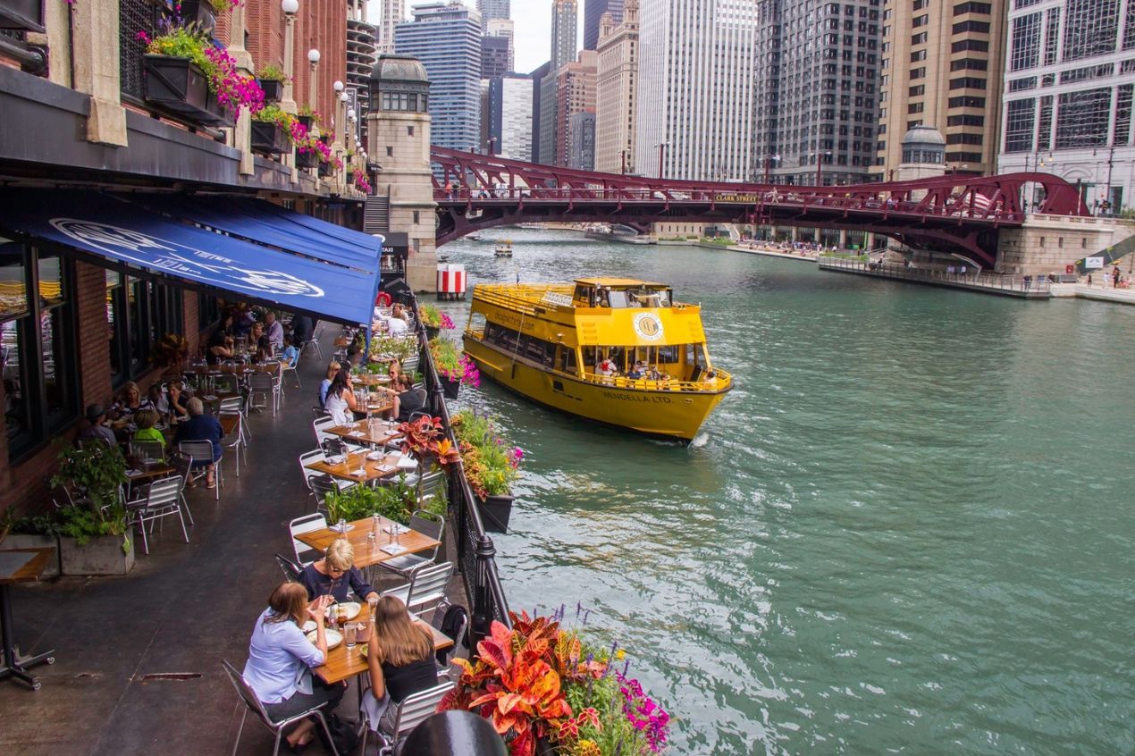 Photo for: 7 Chicago Restaurants with Waterfront Views
